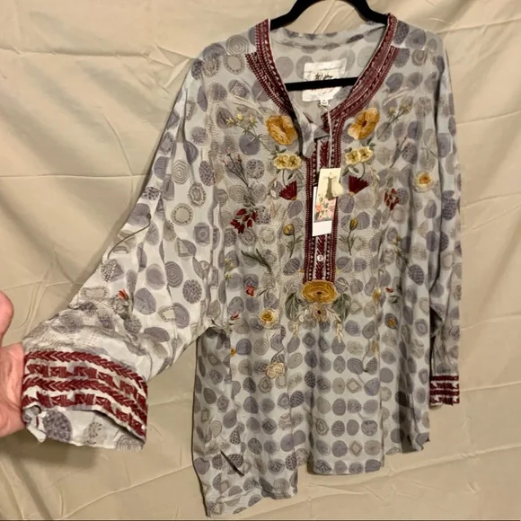 SOLD*** $315 NWT Sz 3X Jessabella Johnny Was 100% Silk Embroidered Blouse - Picture 2 of 16